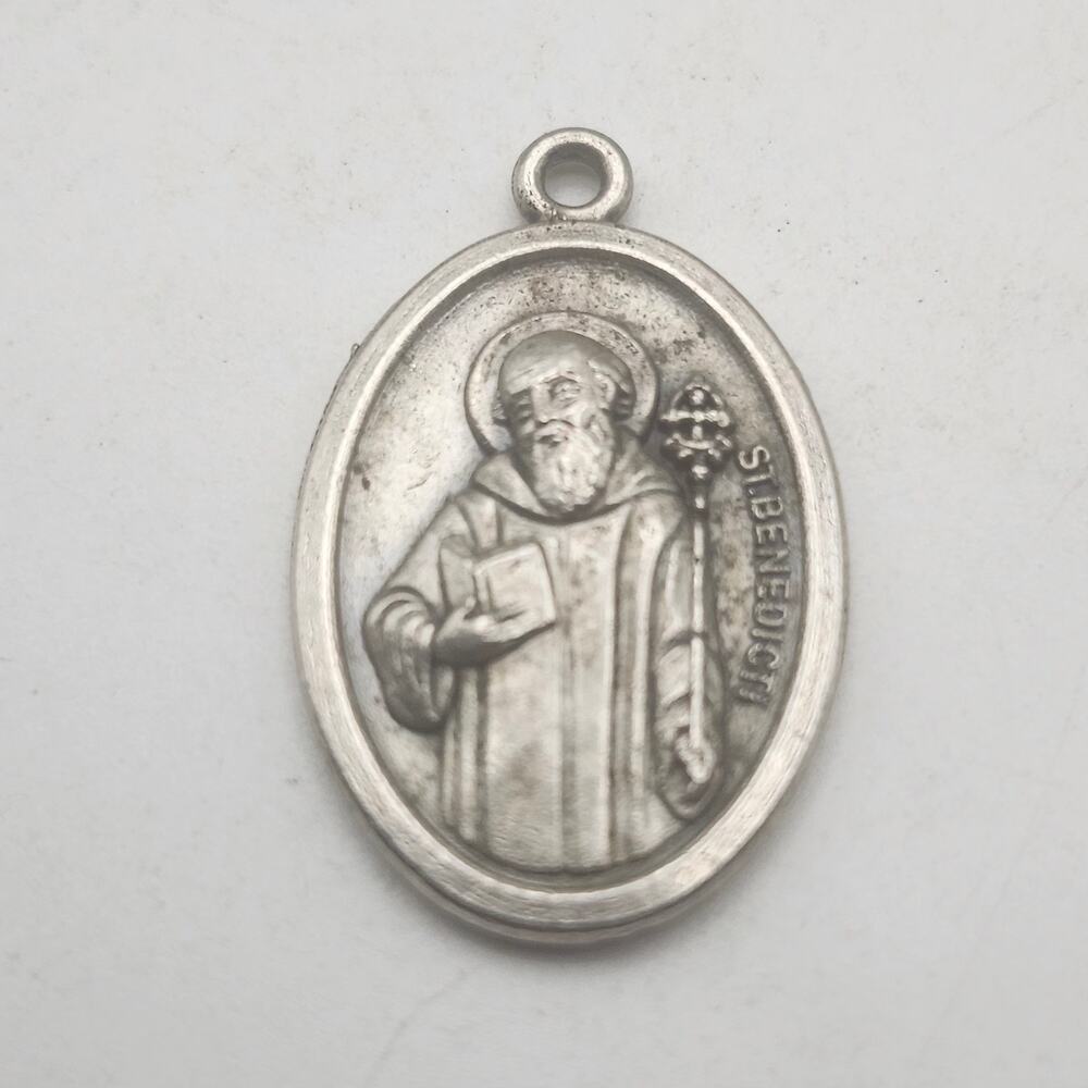 Italy St Benedict Medal Pendant Silver Tone Catholic Exorcism Oval Charm 1 Inch